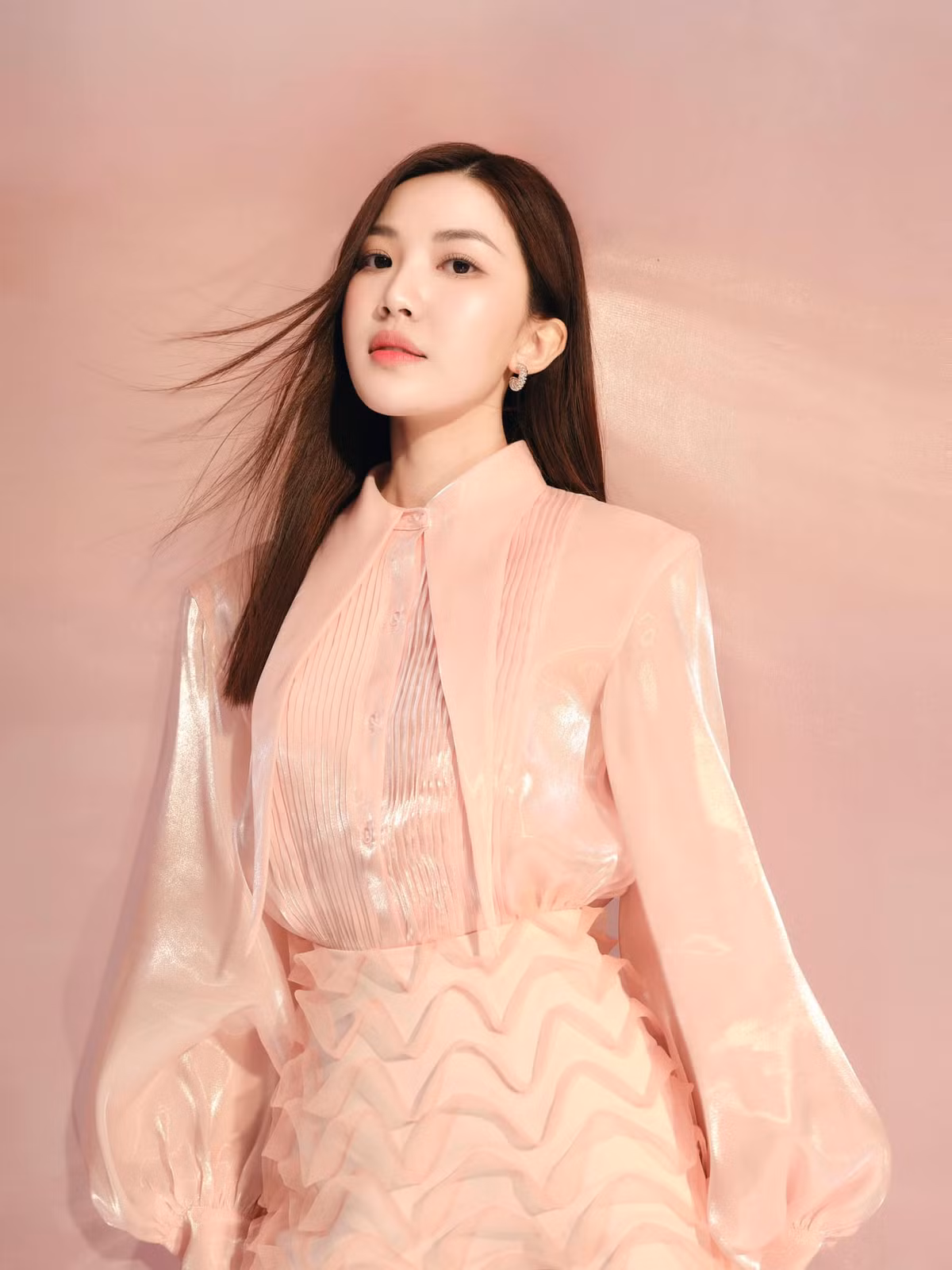 Vẻ đẹp dịu dàng của diễn viên Lương Thanh.