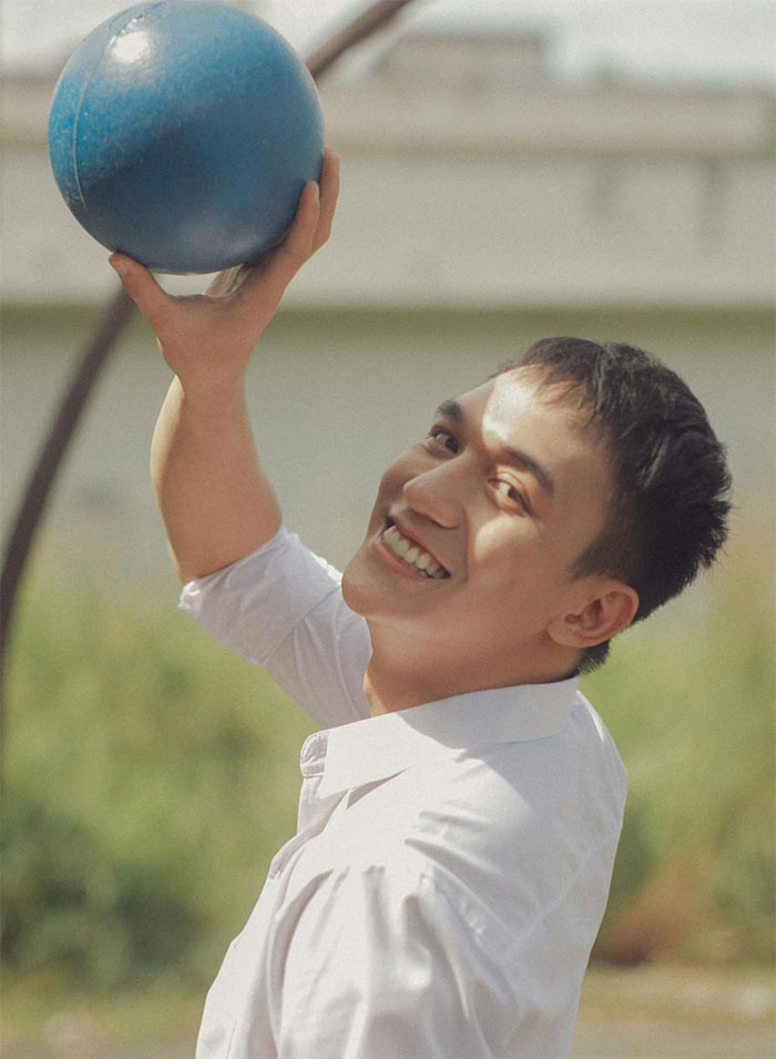 Nhật Hoàng từng tham gia phim ngắn "Bến bờ xa lắc" (2023), các MV "Vì anh là soái ca" (Đàm Vĩnh Hưng), "Trái tim yếu đuối" (Á hậu Thuý Vân), "Tết xa hoá gần" (Hoà Minzy)... (Ảnh: FB Nhật Hoàng)