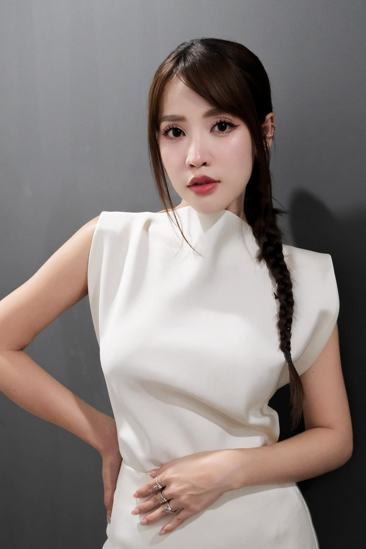 Puka là cái tên không còn quá xa lạ với những ai yêu thích kịch, đặc biệt yêu mến Sân Khấu Thế giới Trẻ. Với lối diễn xuất tự nhiên, hài hước, Puka nhanh chóng trở thành cái tên được khán giả yêu thích. Ảnh: FB PuKa