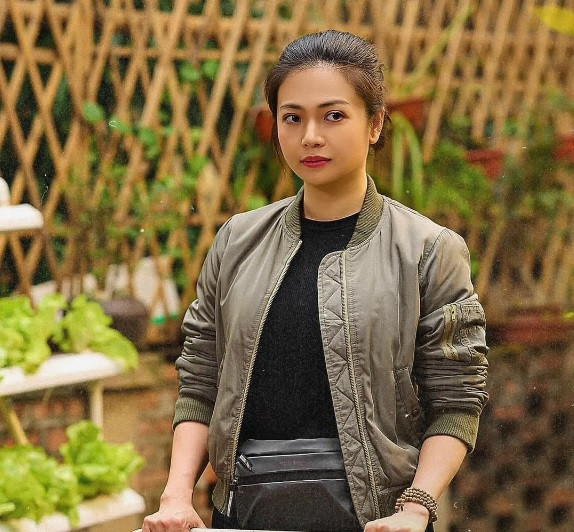 Đến năm 2023, cô trở thành gương mặt được khán giả ấn tượng, yêu mến nhờ vai Phương trong "Gia đình mình vui bất thình lình". Ảnh: VTV