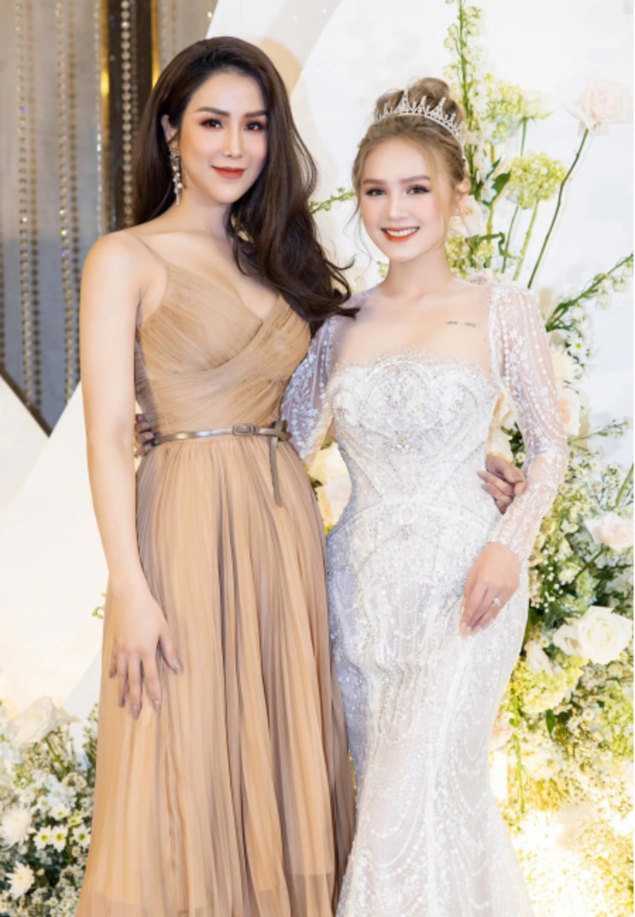 Diệp Lâm Anh khẳng định chưa từng phát ngôn chuyện làm dâu hào môn không sướng như mọi người nghĩ, mừng vì Xoài Non ly hôn.