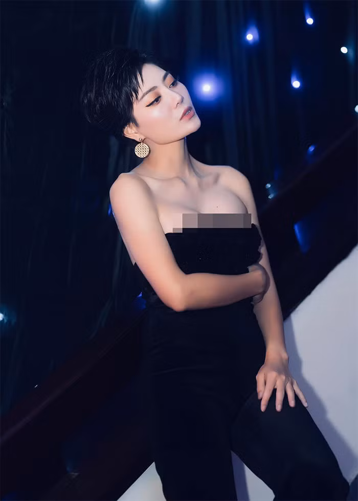 Diễn viên Thanh Hương sở hữu chiều cao 1,7m cùng các số đo: 90-64-94 cm.