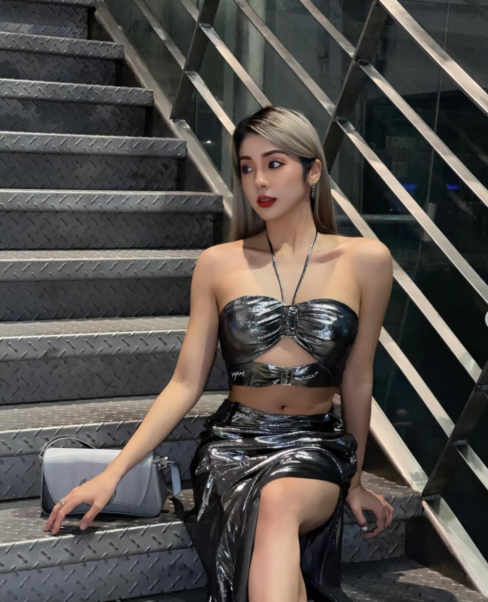 Có thể thấy, việc thường xuyên khoe dáng bạo trên mạng xã hội đã giúp Mika Chan ngày càng nhận được nhiều sự chú ý của cư dân mạng không chỉ tại Malaysia mà còn ở cả châu Á.