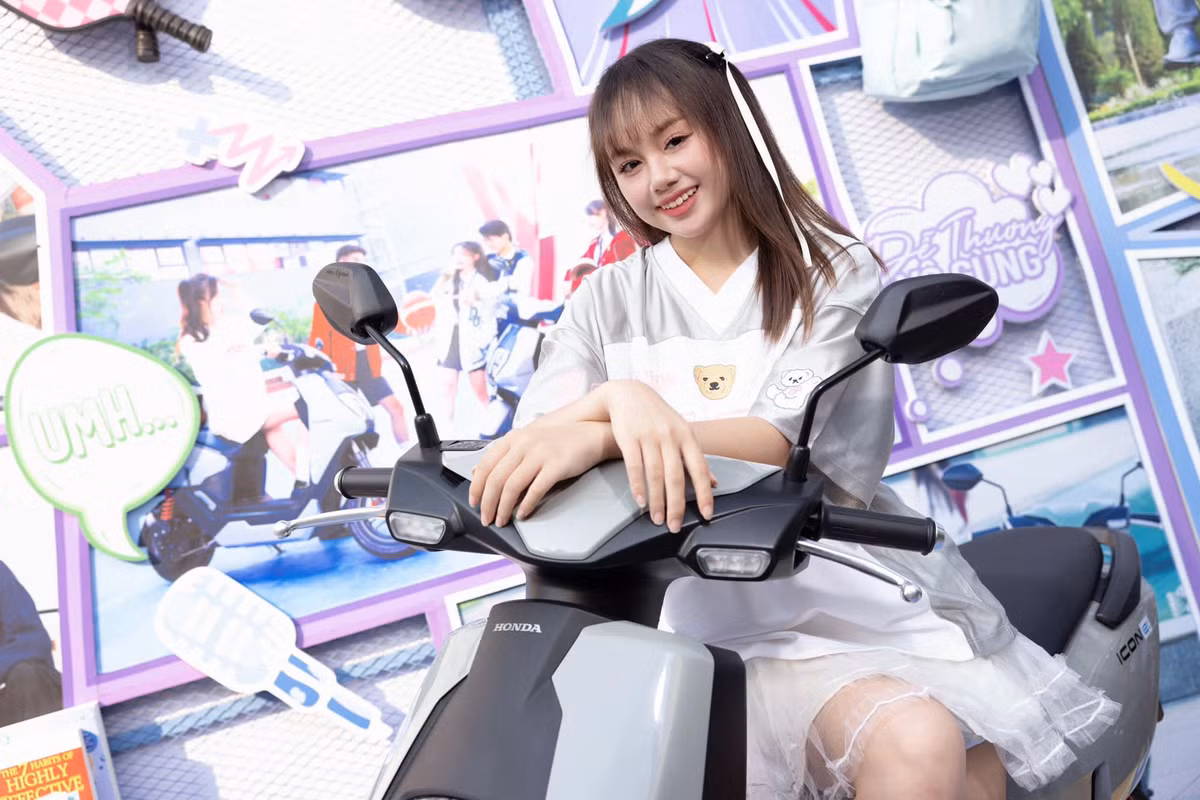 Không còn là cô bé nhỏ nhắn, đáng yêu, diễn viên nhí Hồng Nhung "dậy thì thành công" với đường nét khuôn mặt thanh thoát và thần thái thu hút. Ảnh: FB Hồng Nhung