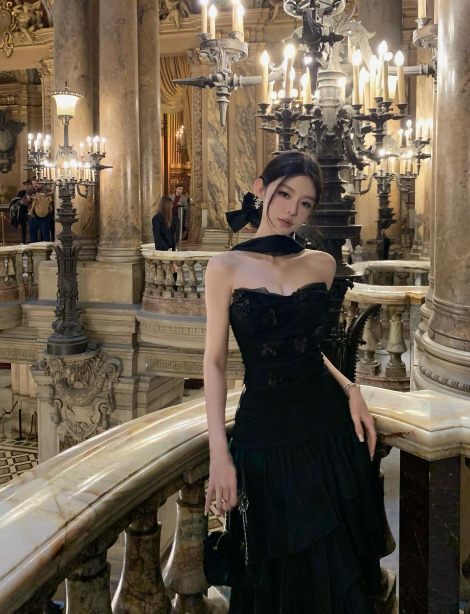 Phụ kiện luôn đóng vai trò quan trọng trong phong cách thời trang của Fanfan.