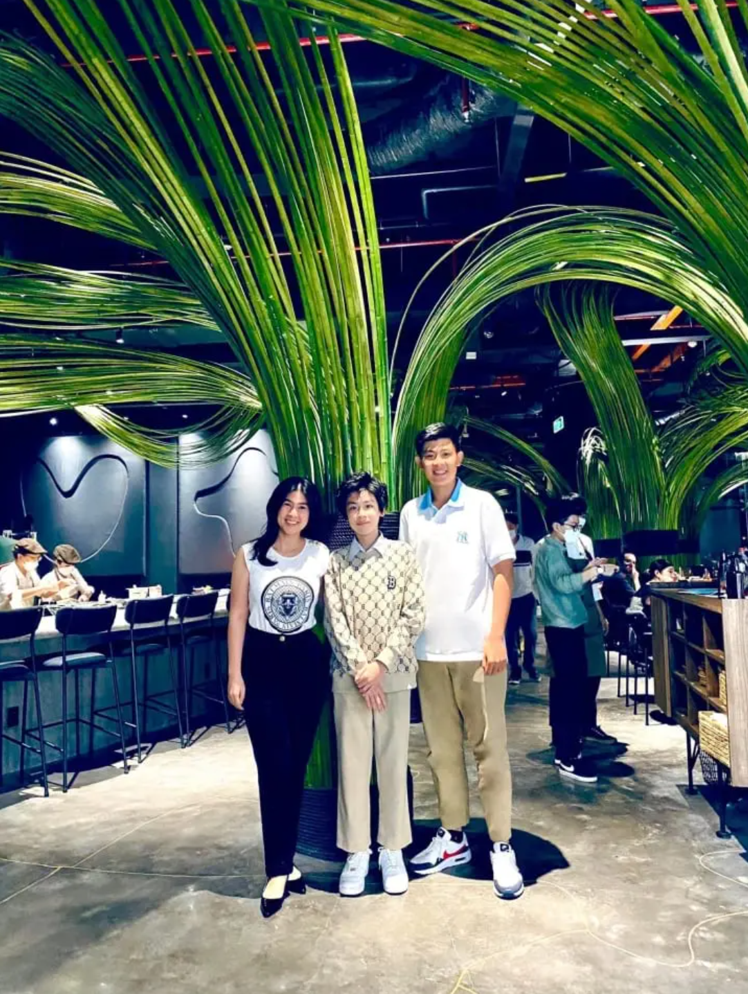 Cuộc sống của Kim Thư thời điểm này có thể nói là rất viên mãn với tài chính dư giả, các con trưởng thành. Ảnh: FBNV