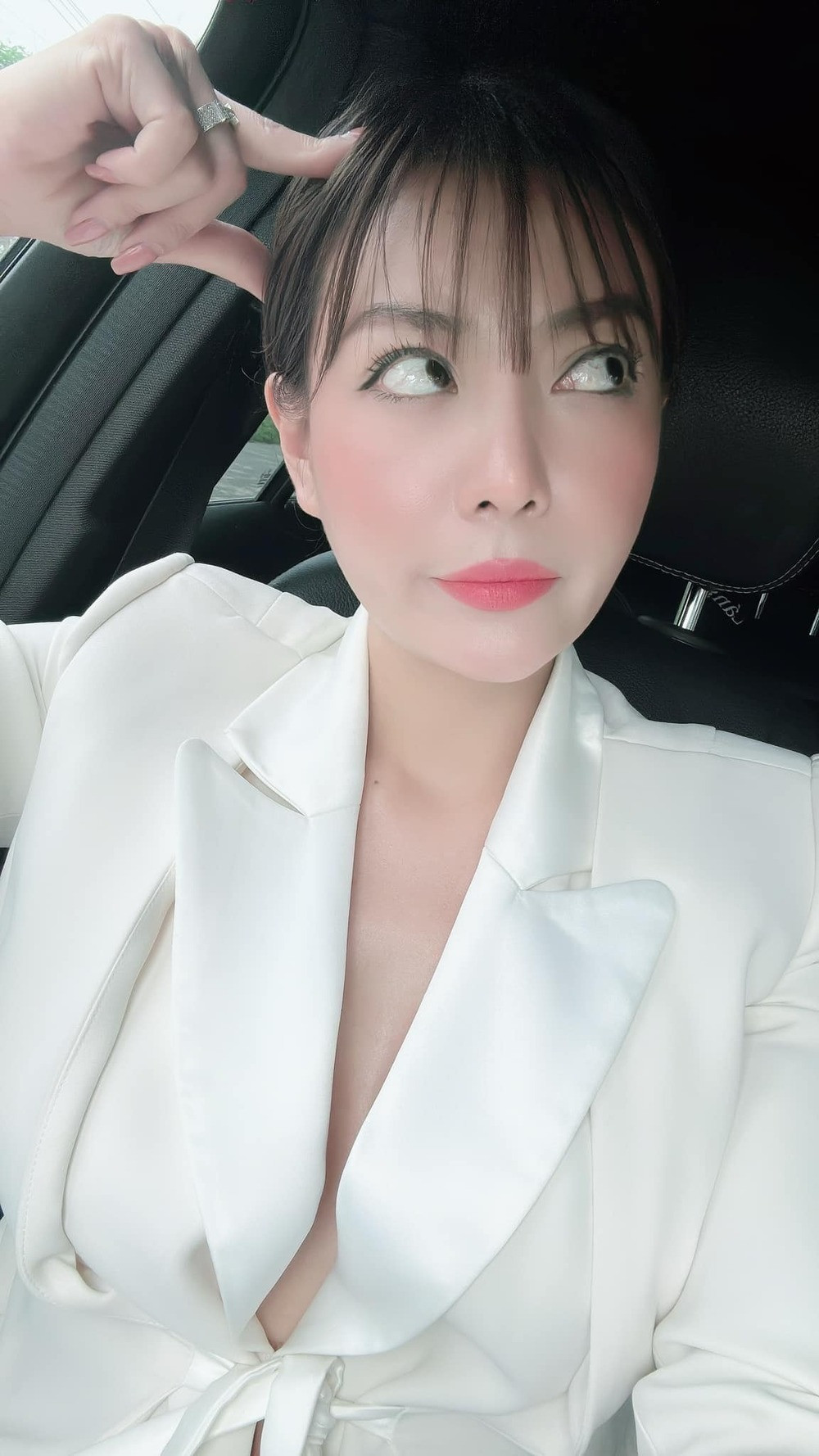 Diễn viên Thanh Hương không vui vì "khách hàng hẹn bàn công việc mà 2 tiếng chưa thấy tới".