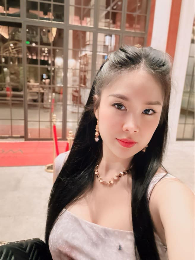 Diễn viên Lê Phương đăng ảnh mới, khoe cận nhan sắc xinh đẹp.