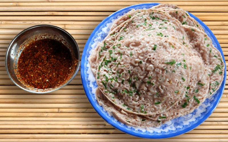 Bánh xèo Quảng Hoà ở Quảng Bình là món ăn được khá nhiều người yêu thích. Ảnh: Bách hoá Xanh