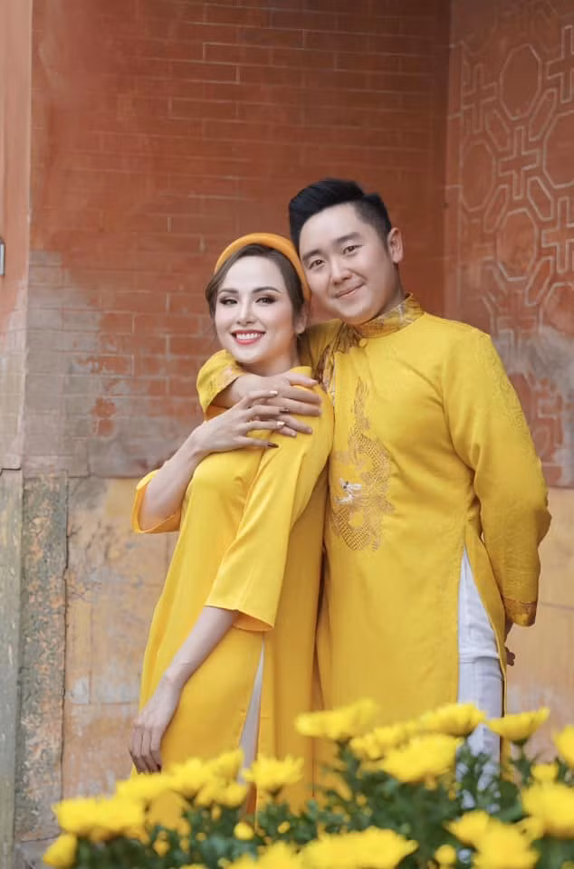 Vợ chồng Diễm Hương quen biết nhau từ 5 năm trước. David phải lòng cô từ đó.