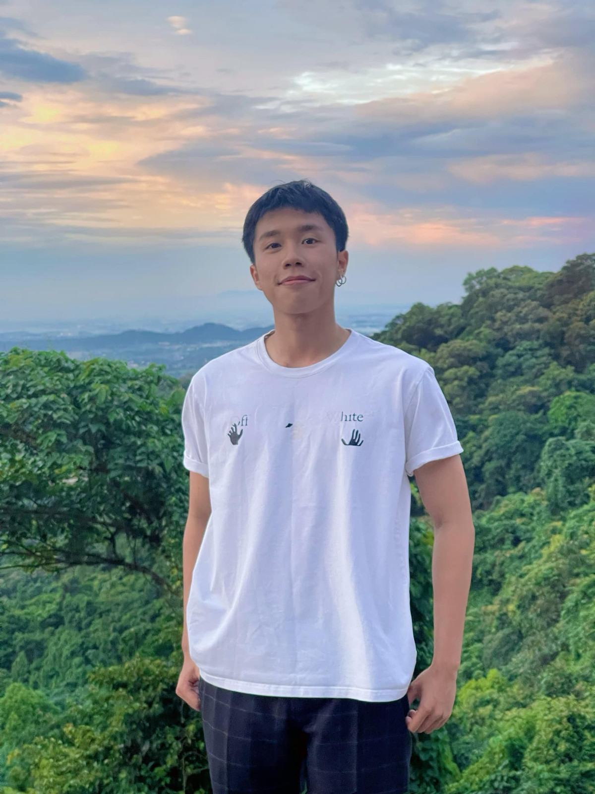 Sau hàng loạt vai phụ, thời gian qua con trai Vân Dung gây sốt khi vào vai Chải trong phim "Đi giữa trời rực rỡ". Ảnh: FB Nguyễn Vũ