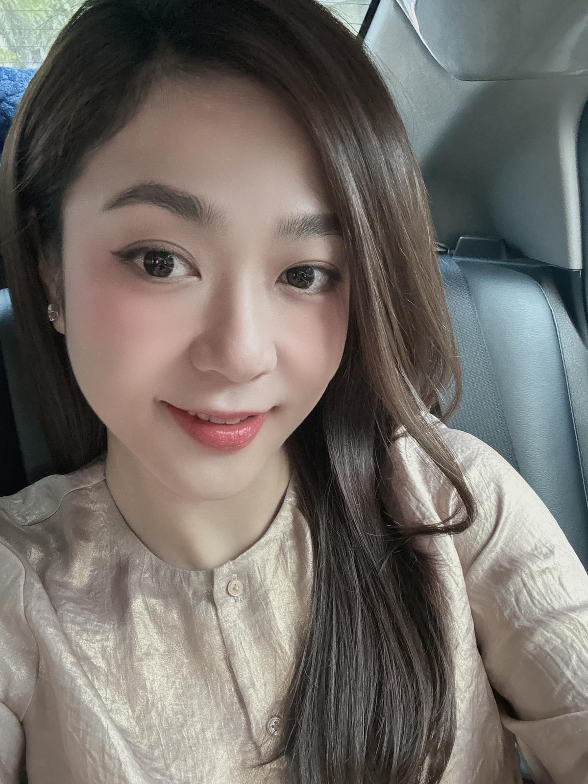 Ca sĩ Hà Thanh Xuân khoe hình ảnh tươi tắn.