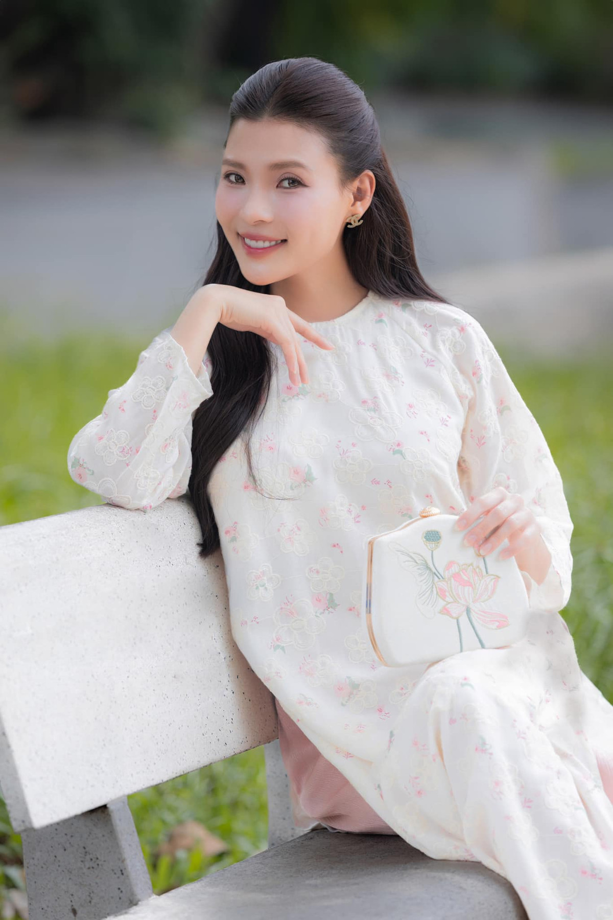 Diễn viên Thuý Diễm thoát vai mợ hai Phương Anh nhà họ Lê trong Miền ảo vọng. Ảnh: FB Thuý Diễm