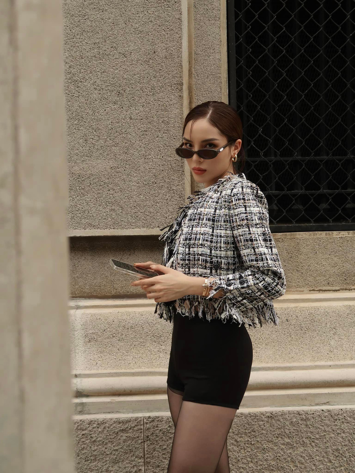 Kỳ Duyên diện trang phục thời điểm giao mùa. Ảnh: FB Nguyen Cao Ky Duyen