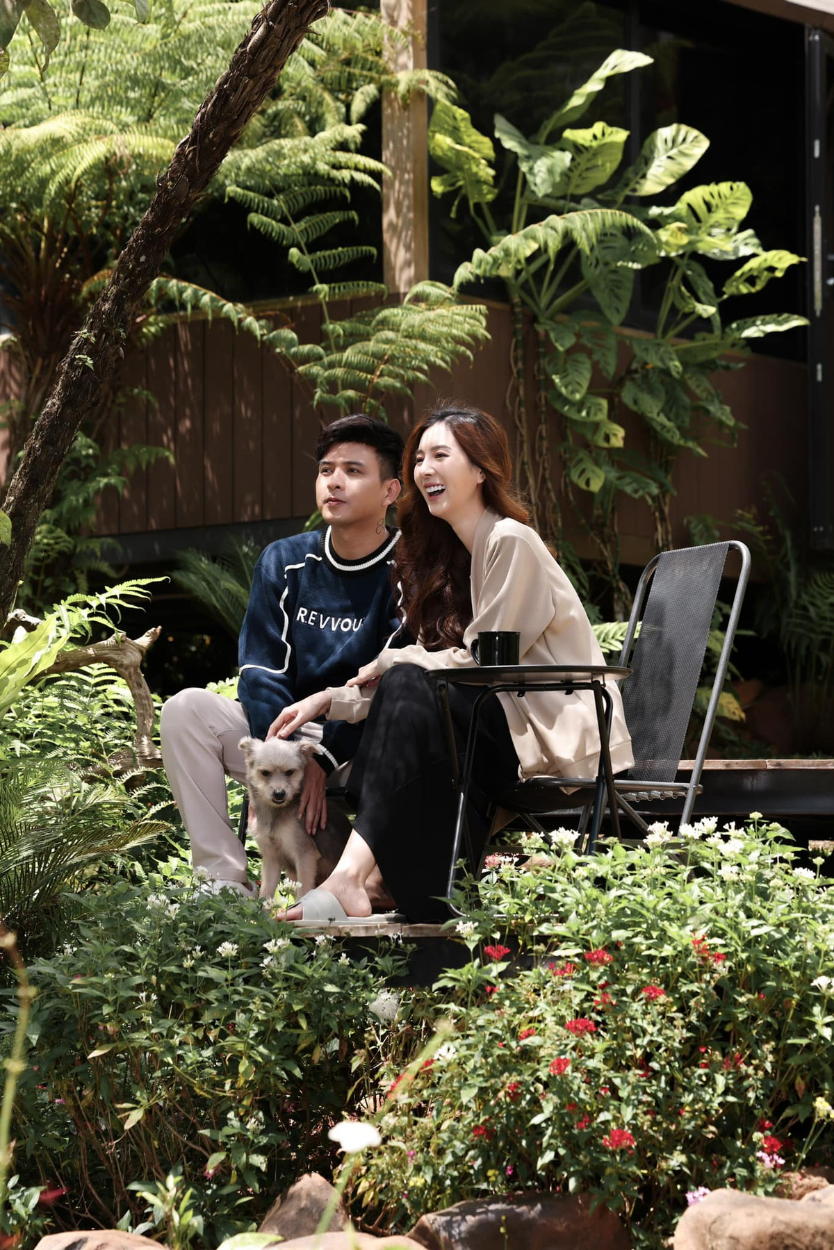 Hồ Quang Hiếu và vợ kém 17 tuổi đã có hơn 1 năm về chung nhà nhưng cả hai vẫn chưa tổ chức đám cưới. Ảnh: FB Hồ Quang Hiếu