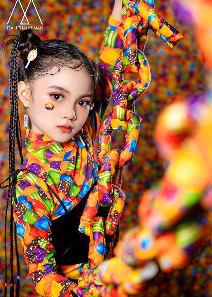 Phong cách cá tính của Khánh An mỗi khi làm mẫu. (Ảnh: FB Khánh An)