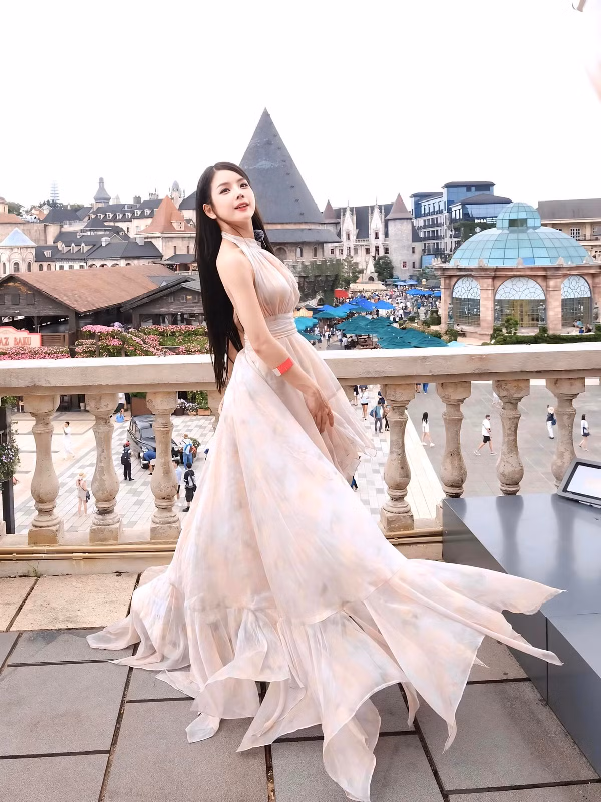 DJ Mie check in Đà Nẵng. Ảnh: FB DJ Mie