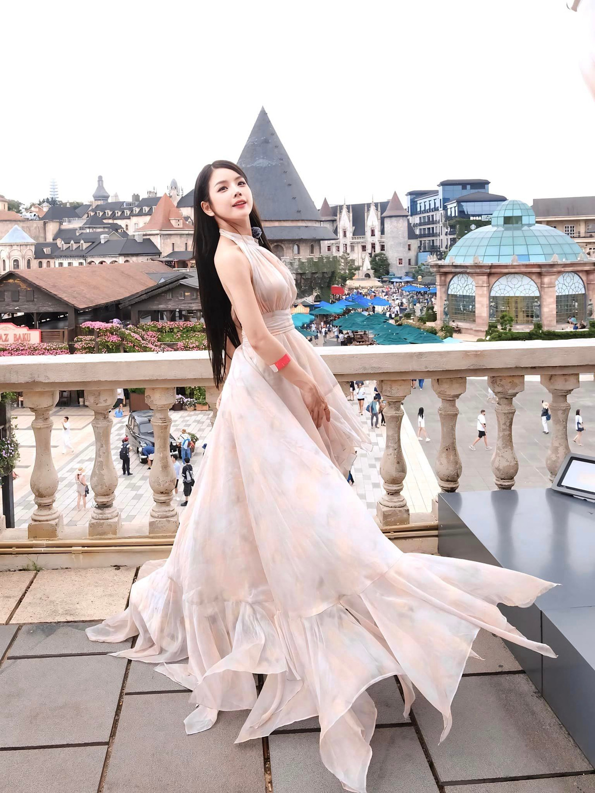 DJ Mie check in Đà Nẵng. Ảnh: FB DJ Mie