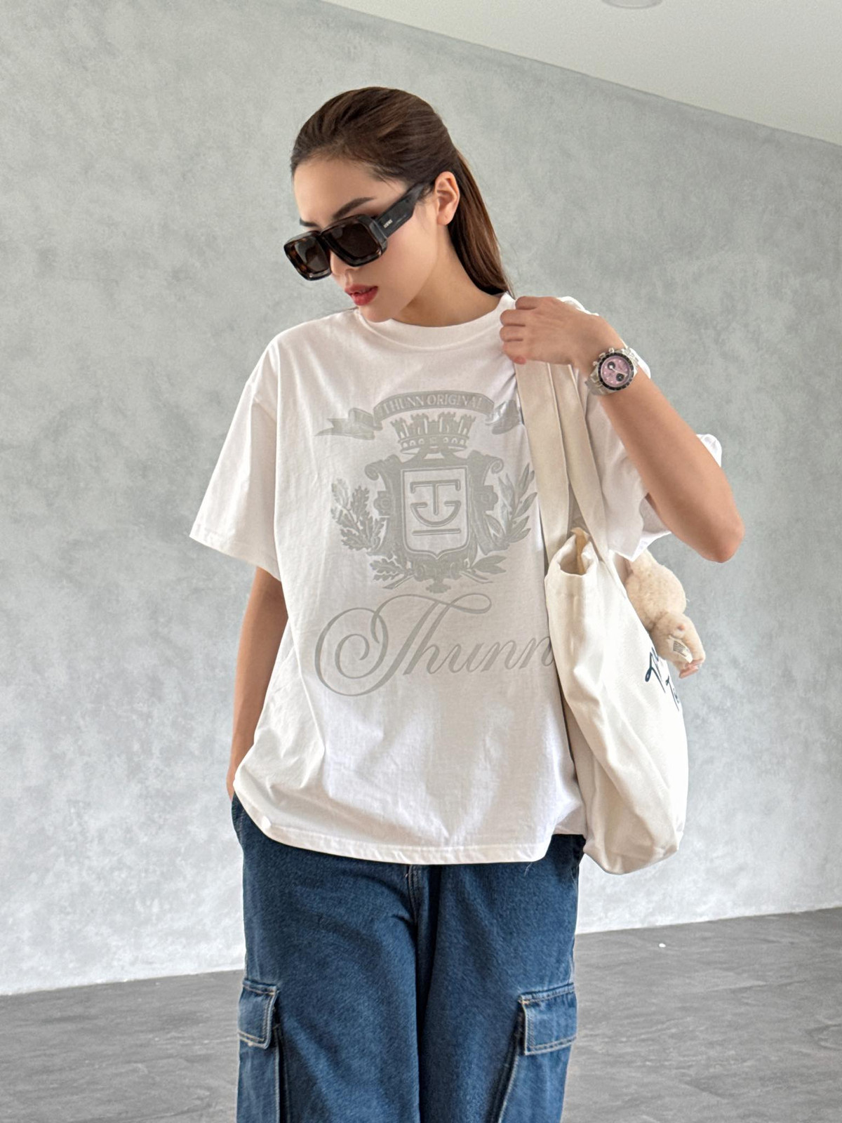 Hoa hậu Kỳ Duyên với outfit kín cổng cao tường. Ảnh: FB Nguyen Cao Ky Duyen