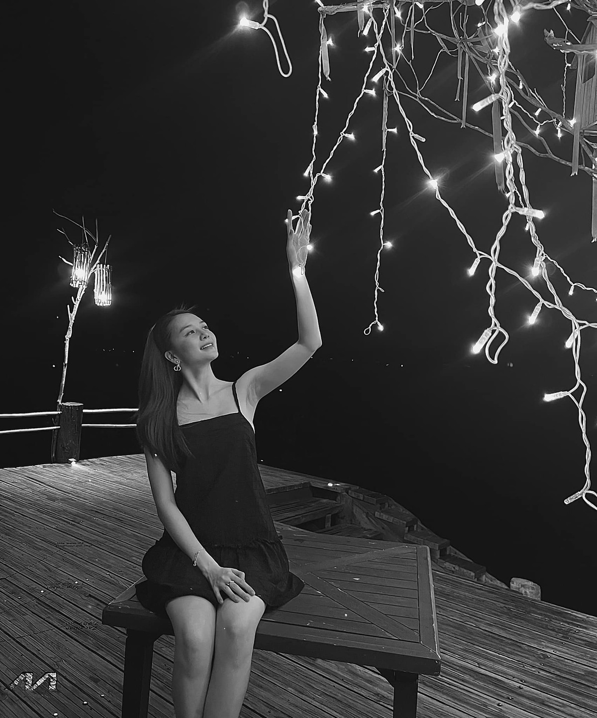 "Nếu không thể yêu, ít nhất cũng đừng làm tổn thương nhau nhé!", Thiều Bảo Trang nhắn nhủ ai đó. Ảnh: FB Thiều Bảo Trang