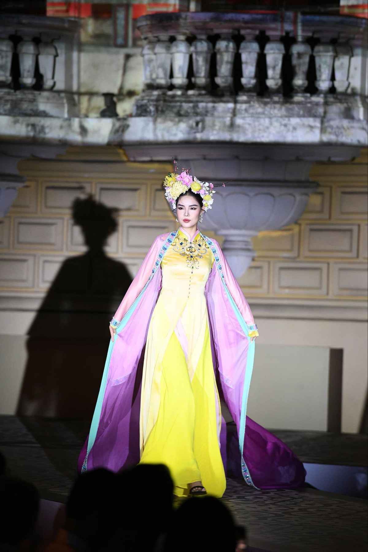 Thời gian gần đây, Kỳ Hân bất ngờ trở lại sàn catwalk khi tham dự một show diễn thời trang tại Hà Nội. Ảnh: FB Han Ky Nguyen
