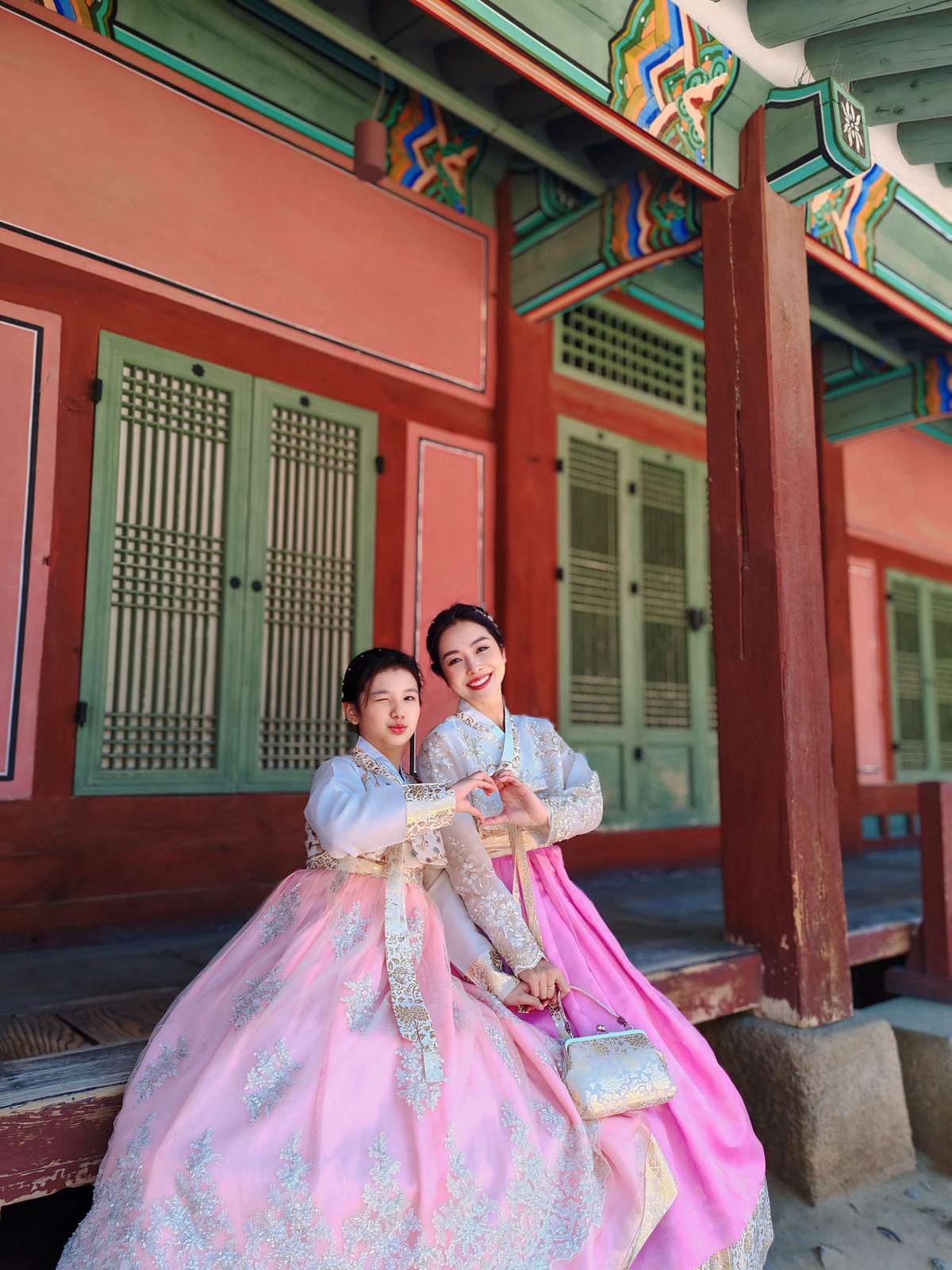 Những video chia sẻ về tài năng của bé Na trên mạng xã hội luôn nhận được sự quan tâm và yêu thích của đông đảo khán giả. Ảnh: FB Jennifer Pham