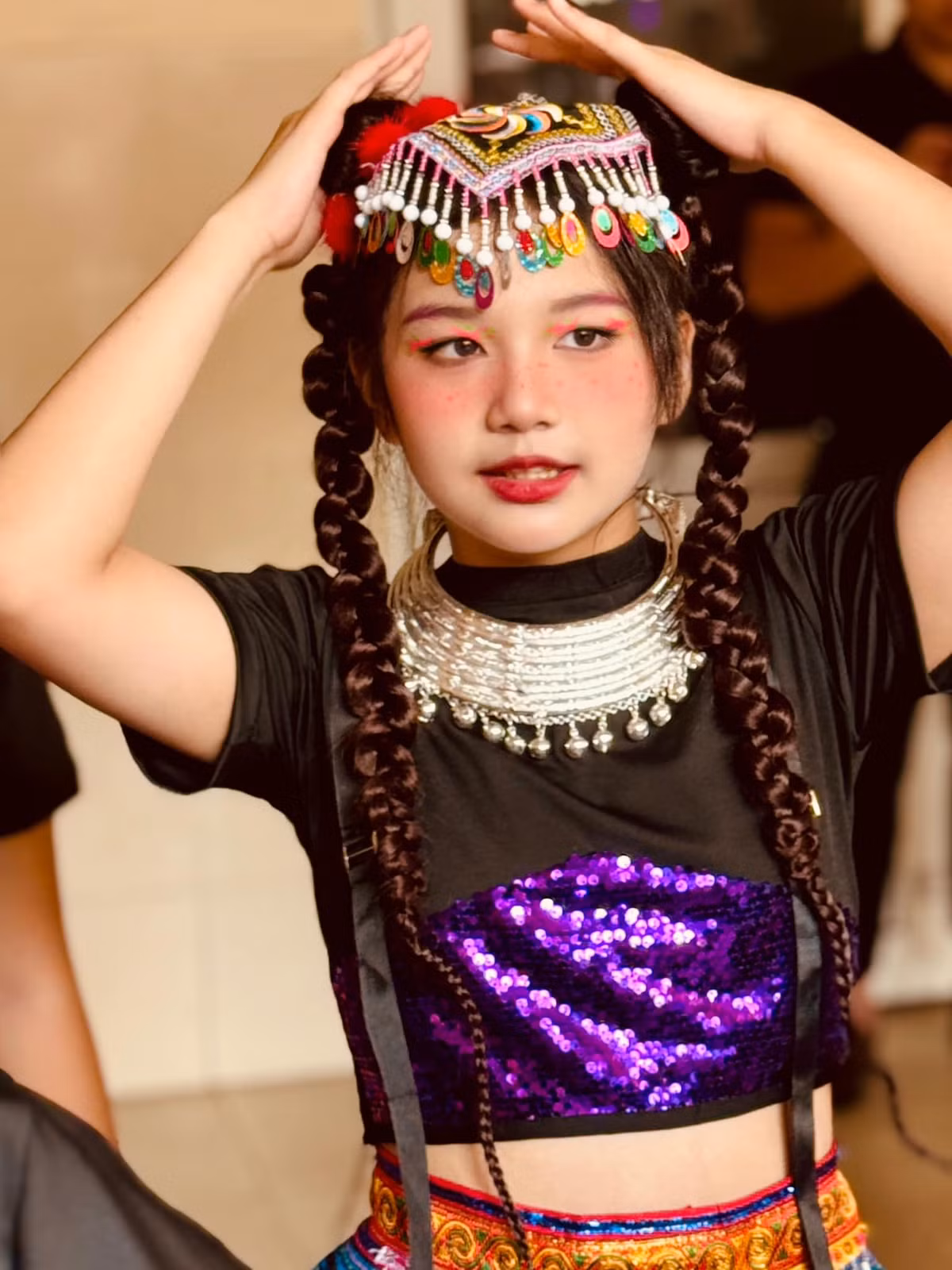 Dù phổng phao và lớn hơn các bạn cùng trang lứa nhưng con gái Jennifer Phạm vẫn giữ được nét ngây thơ đáng yêu gây thiện cảm với khán giả. Ảnh: FB Jennifer Pham