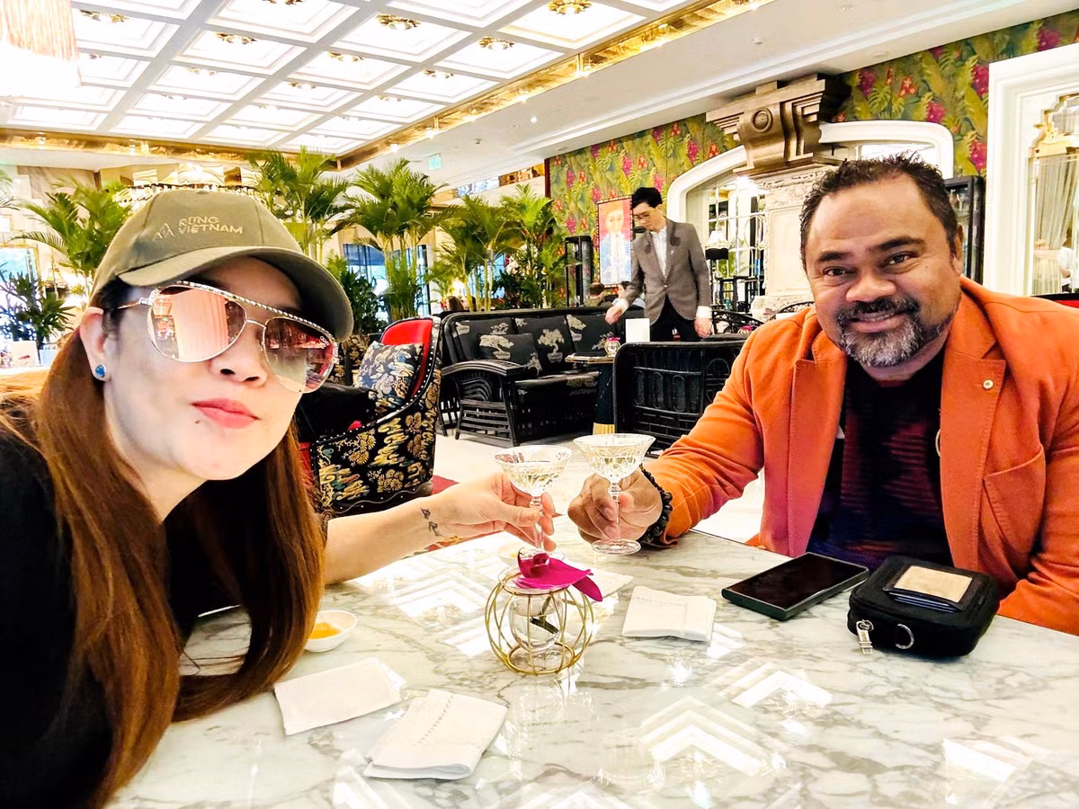 Bên cạnh công việc, Dũng Taylor còn là hậu phương vững chắc cho Thu Phương.