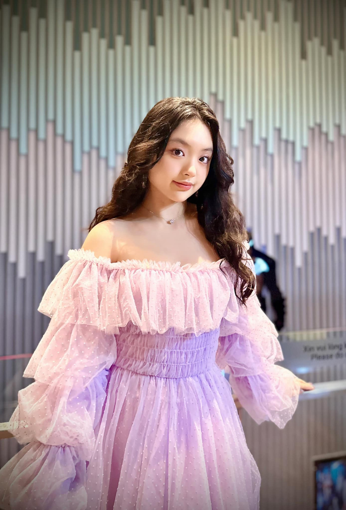 Con gái thứ 2 Suti của Thuý Hạnh xinh đẹp ở tuổi 16 và nhận về "cơn mưa" lời khen. Ảnh: FBNV