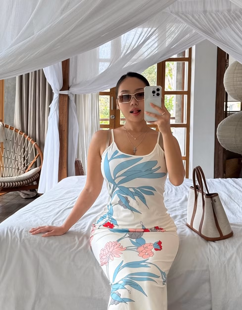 Nhắc tới Yoo Min, nhiều người sẽ nhớ tới hình ảnh một người mẫu trẻ với thân hình tuy đầy đặn nhưng vòng nào vòng nấy, đều vô cùng gợi cảm.