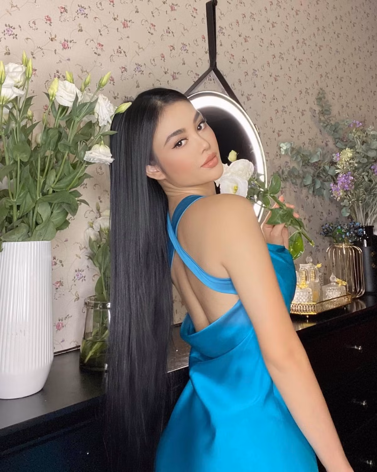 Tuy nhiên hôn nhân của cô chỉ kéo dài được hơn 2 năm. Cặp đôi ly hôn vì bất đồng quan điểm trong cuộc sống khi đã có 1 con chung. Ảnh: FBNV