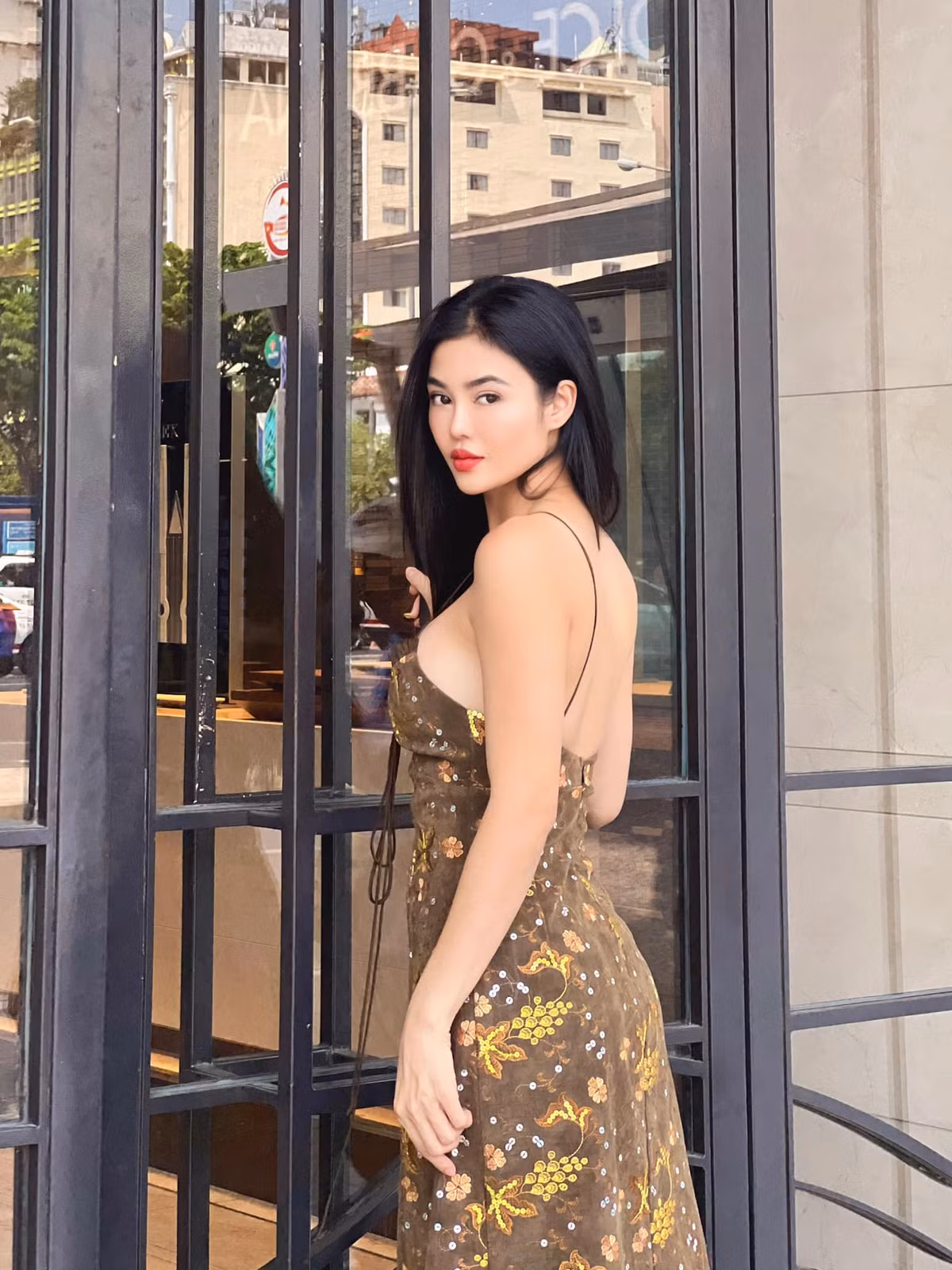 Được biết để duy trì ngoại hình như hiện tại, Julia Hồ đã rất coi trọng chế độ ăn uống và tập luyện hợp lý. Ảnh: FBNV