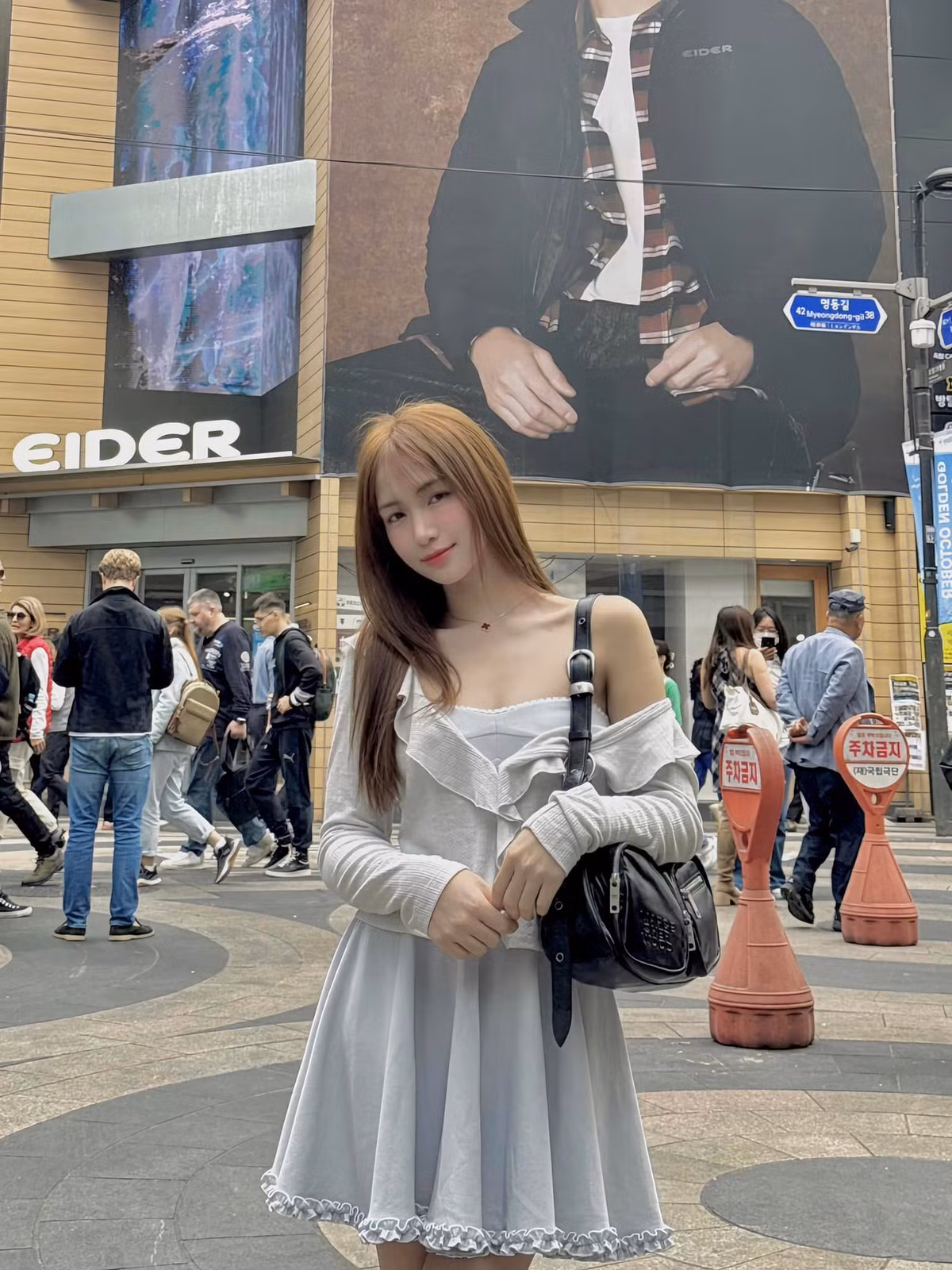 Hoà Minzy chia sẻ hình ảnh check-in tại Hàn Quốc. Ảnh: FB Hòa Nguyễn