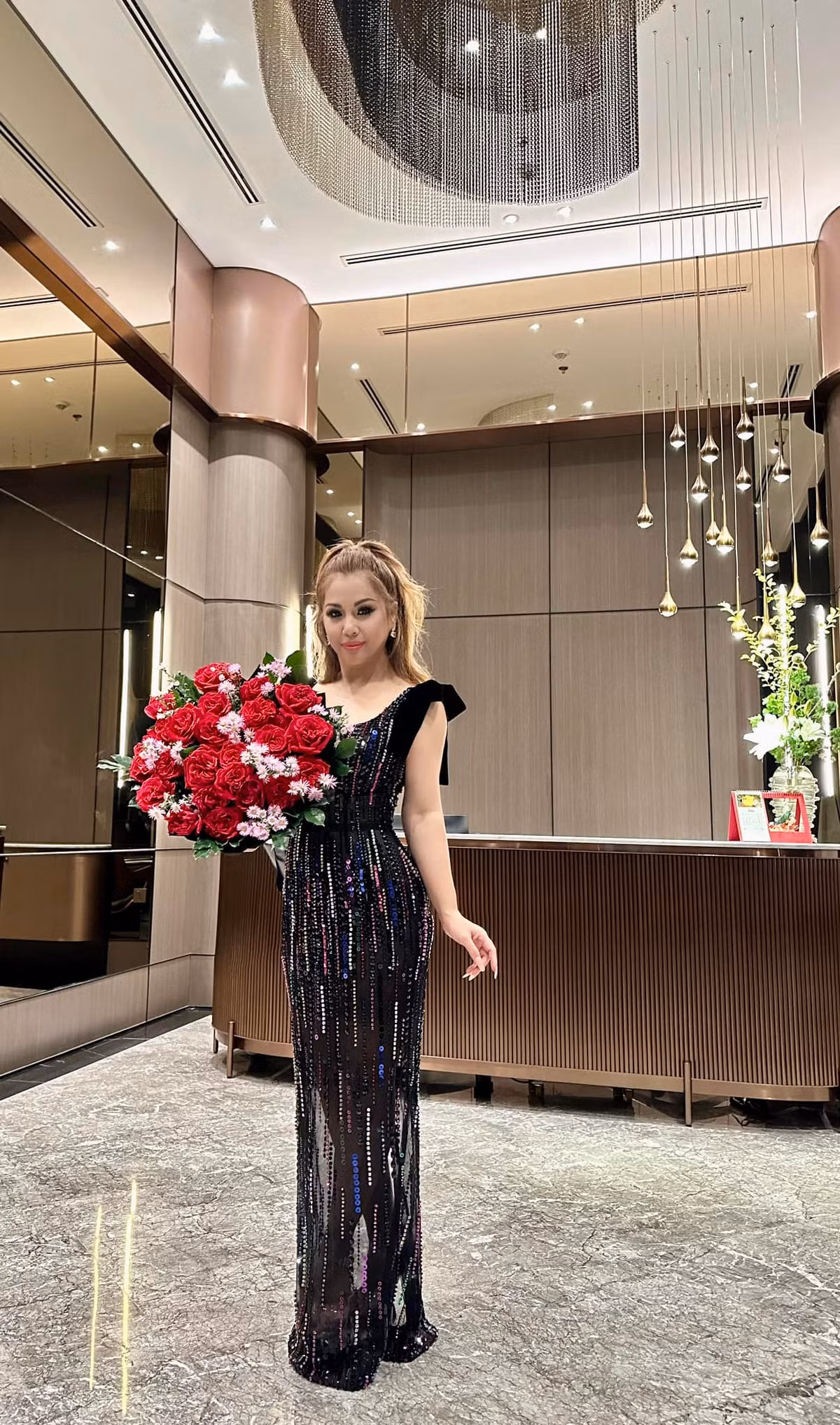 Theo Minh Tuyết, bí quyết lớn nhất trong việc giữ gìn hôn nhân là sự chia sẻ. Giữa họ rất ít khi có cãi vã, hiểu lầm vì cả hai đều biết người kia thích và không thích điều gì. Ảnh: FB Minh Tuyet