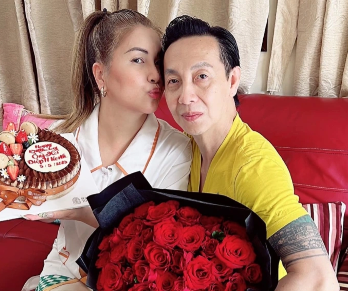 Minh Tuyết và chồng đại gia kết hôn vào năm 2000, tổ chức đám cưới năm 2013, đến nay họ đã có hơn hai thập kỷ bên nhau. Ảnh: FB Minh Tuyet