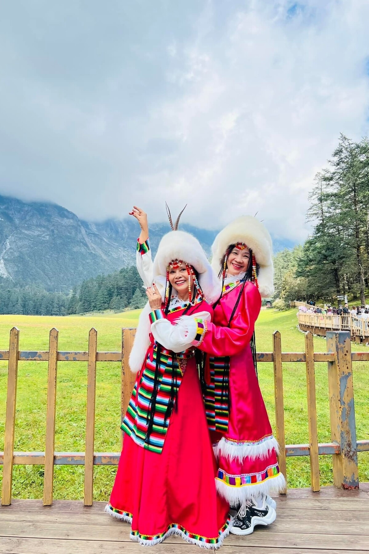 Ở tuổi U70, NSND Minh Châu vẫn tỏa sáng rạng rỡ và là nguồn cảm hứng cho nhiều người phụ nữ. Ảnh: Phụ nữ và Pháp Luật