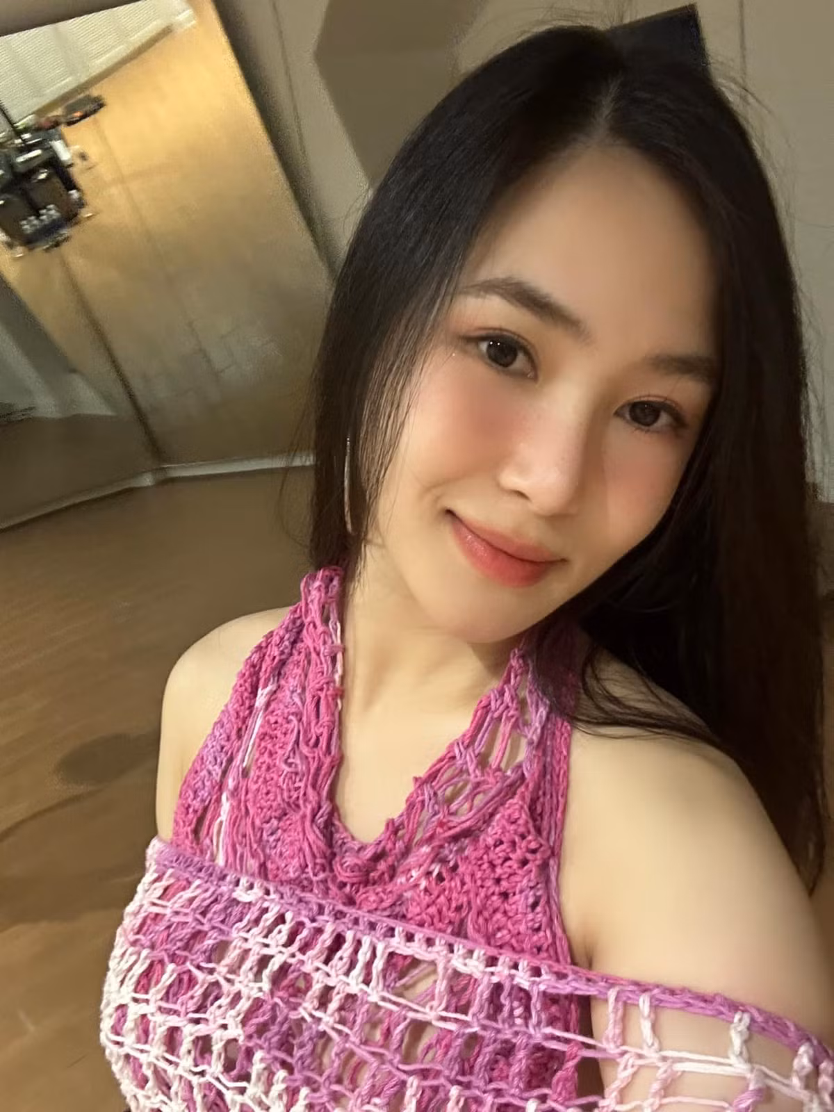 Sự thay đổi về ngoại hình đánh dấu bước chuyển mình trong phong cách âm nhạc của Hương Tràm.