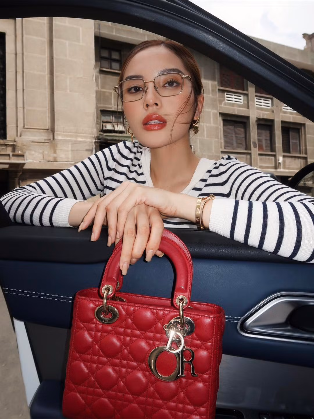 Ở hiện tại, Kỳ Duyên không chỉ sở hữu vẻ đẹp trưởng thành, quyến rũ mà còn thể hiện sự chín chắn và tự tin hơn xưa rất nhiều.