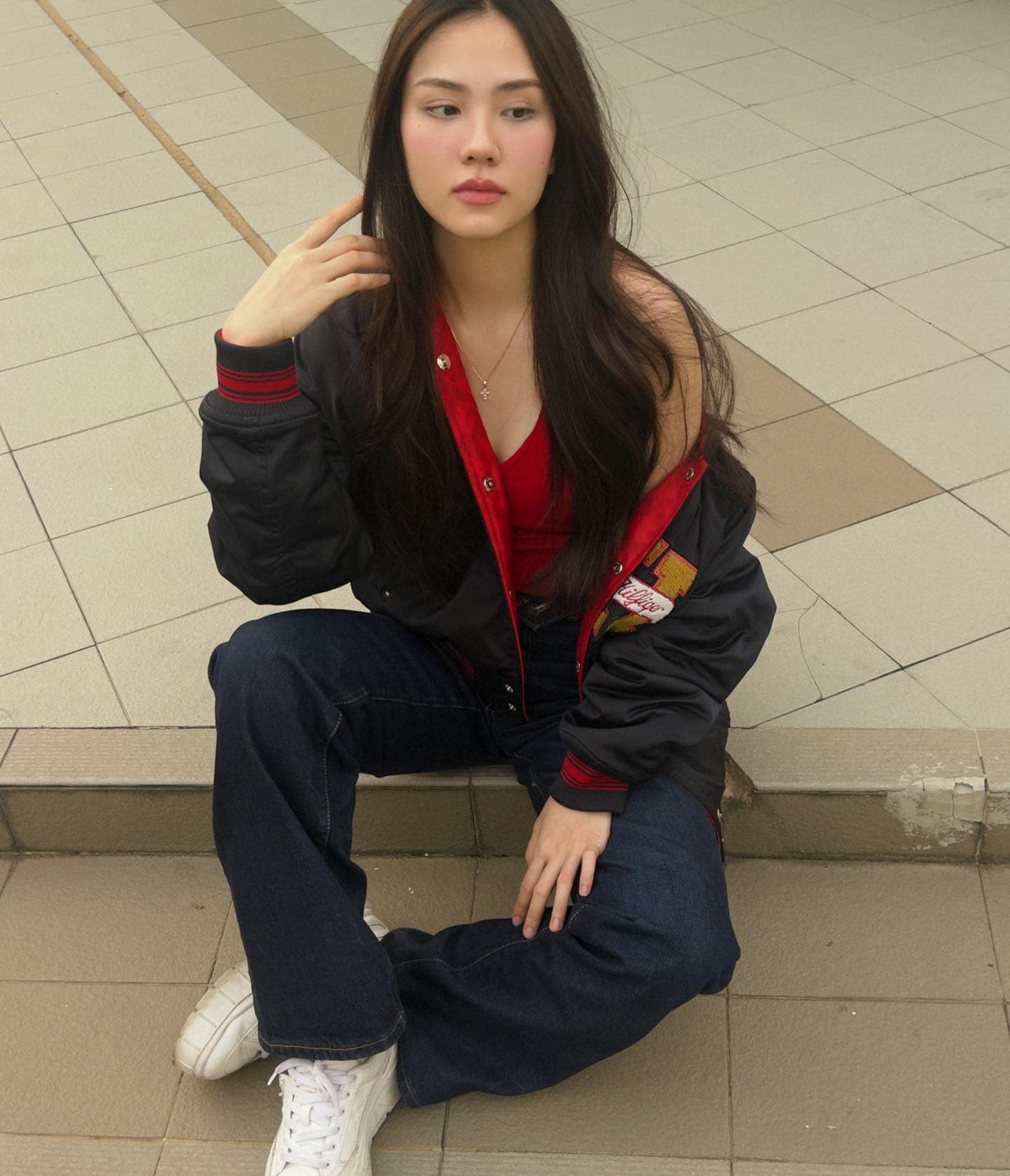 Hoa hậu Mai Phương chụp bộ ảnh theo concept đường phố. Ảnh: FB Huỳnh Nguyễn Mai Phương