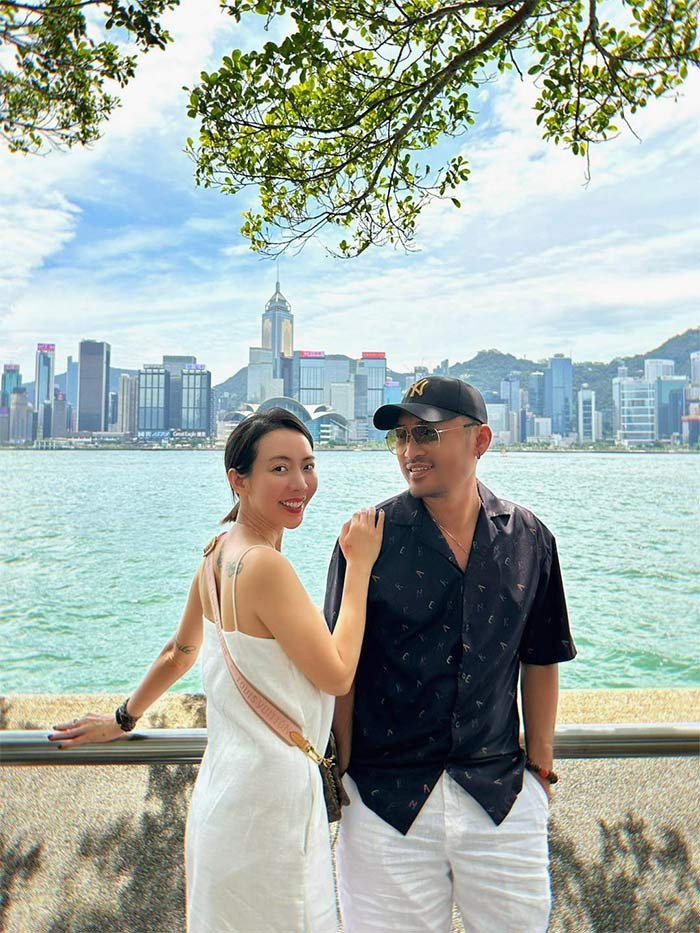 Tiến Luật cho biết Thu Trang không chỉ là bạn đời mà còn là tri kỷ của anh. Cả hai có thể tâm sự mọi chuyện với nhau như hai người bạn thân.