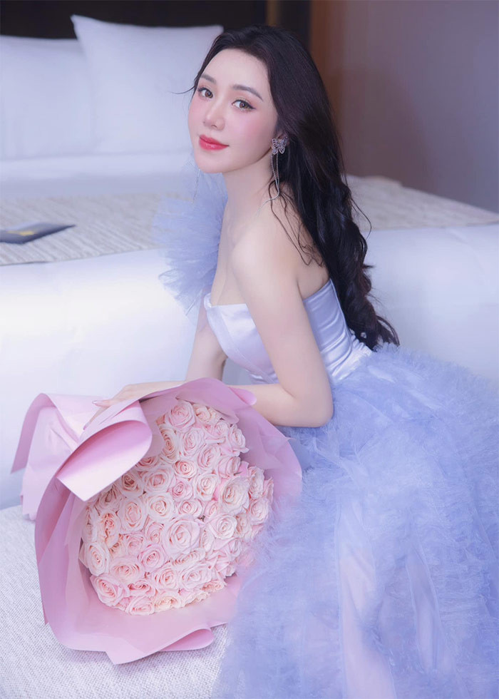 Lợi thế ngoại hình đã giúp Quỳnh Kool trở thành một cái tên hot trong lĩnh vực phim truyền hình.