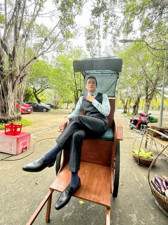 Lương Thế Thành đóng phim trở lại: "Lâu lắm rồi mới mần lại cậu hai, mà chuyến này tui mần cậu hai vựa hột vịt đó". Ảnh: FB Lương Thế Thành