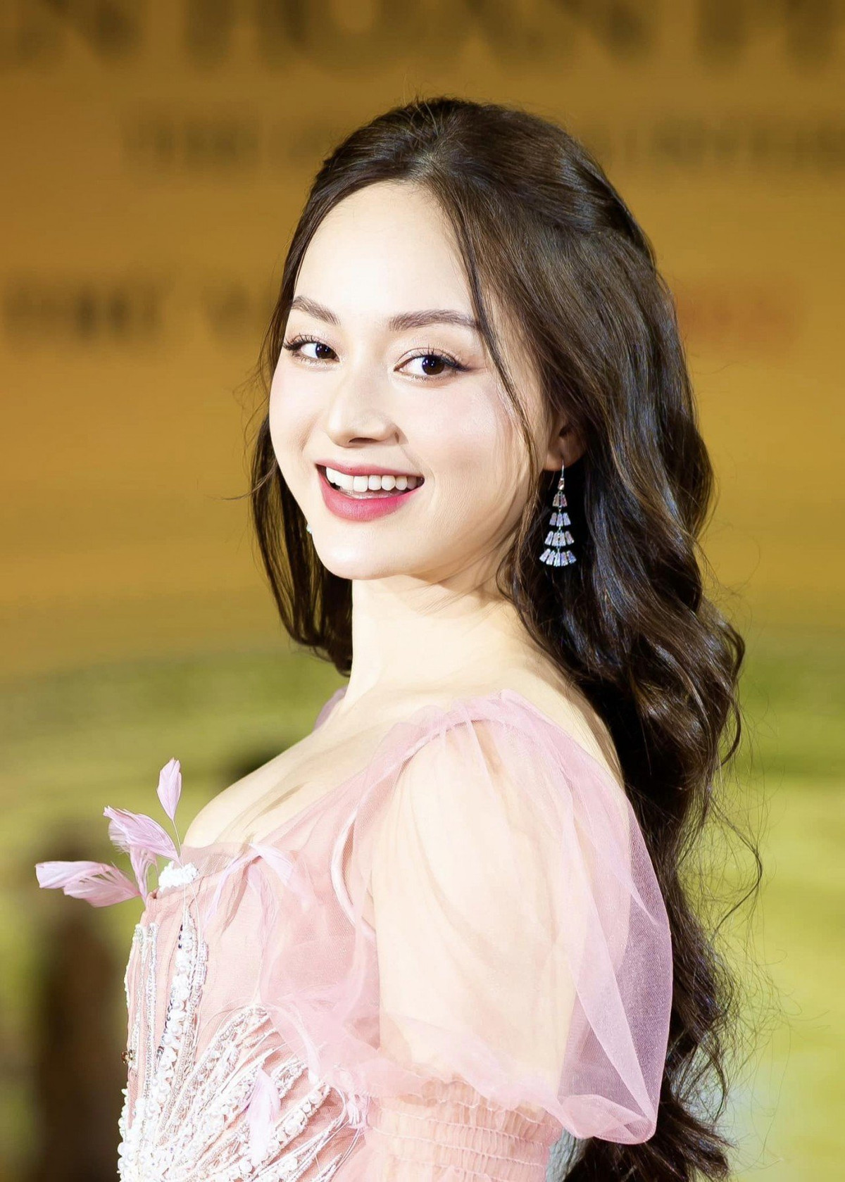 Hiện tại, Lan Phương đang có cuộc sống hạnh phúc bên ông xã ngoại quốc và hai con.