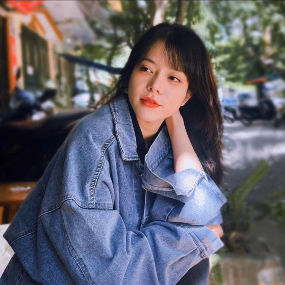 Con gái diễn viên Hoàng Yến sở hữu gương mặt ưa nhìn, vóc dáng gợi cảm.