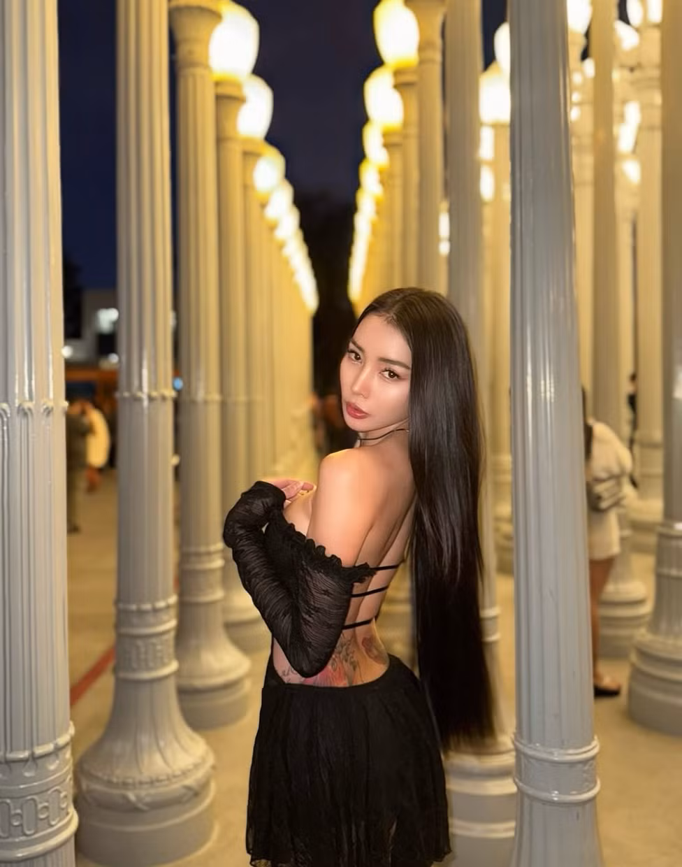 Pradubdow Makharom là hot girl Thái Lan, dù sở hữu ngoại hình nổi bật nhưng cô nàng chưa thực sự có tiếng tăm.