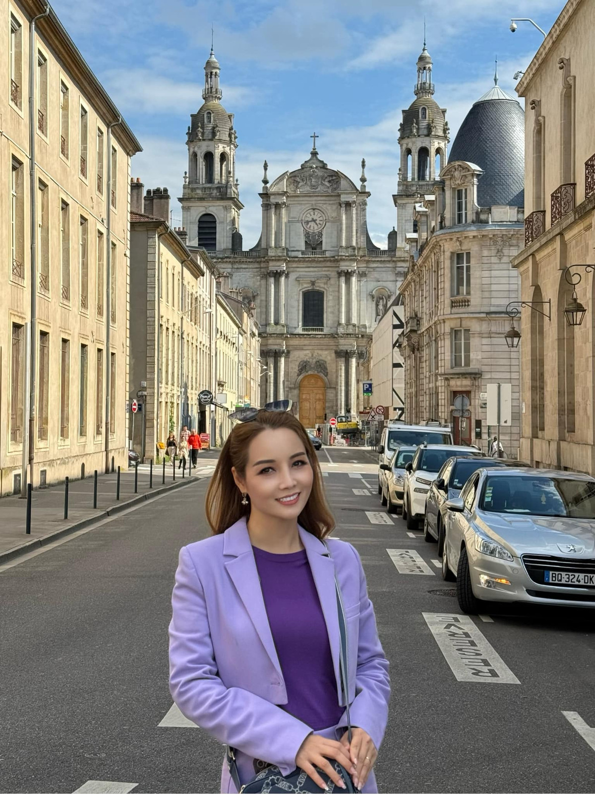 Mai Thu Huyền cho biết, cô không ăn kiêng giữ dáng. Theo nàng Trúc, việc ăn uống đủ chất để cung cấp cho cơ thể đầy đủ dinh dưỡng cũng quan trọng không kém việc chăm sóc da.