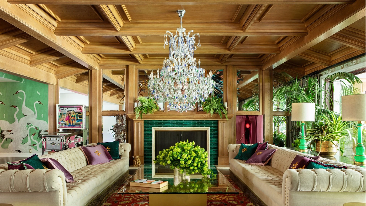 Căn biệt thự xa hoa, lộng lẫy đã minh chứng cho cuộc sống giàu sang của nữ siêu mẫu. Cara Delevingne cho rằng nhà cô là một công viên giải trí thư giãn.