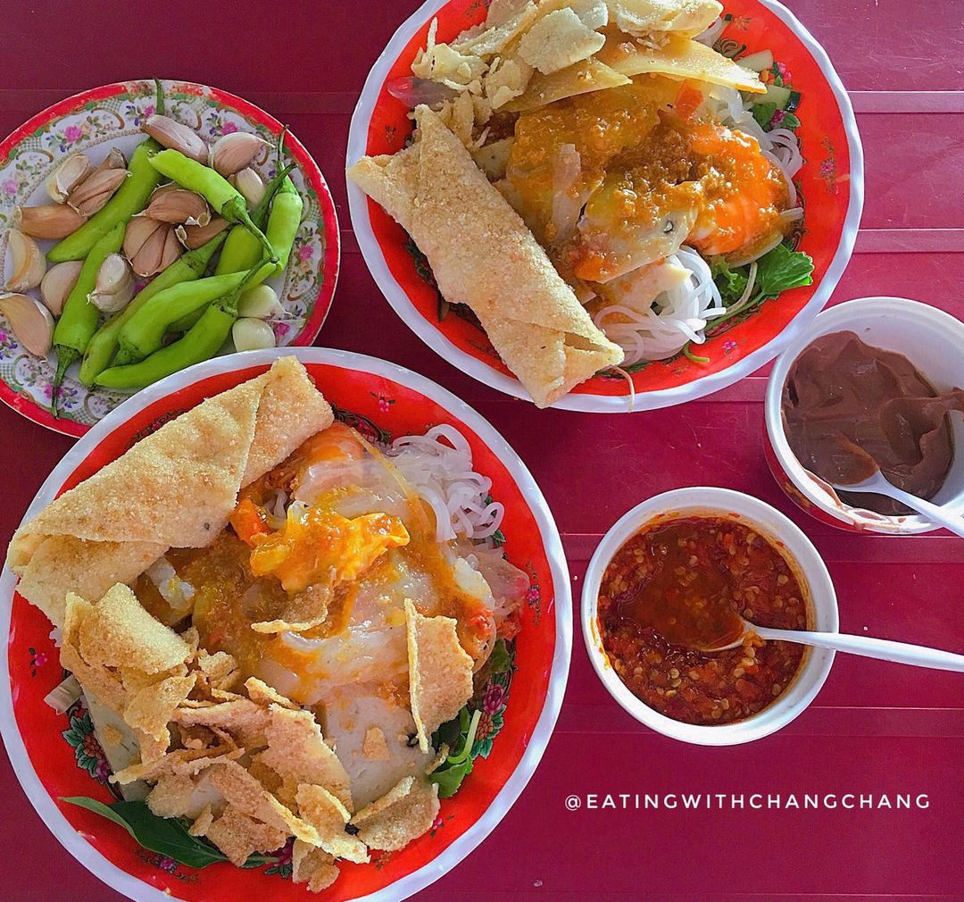 Nuốc xanh không chỉ là một món ăn ngon mà còn mang lại nhiều lợi ích cho sức khỏe. Theo Đông y, nuốc xanh có tính mát, vị ngọt, có tác dụng thanh nhiệt, giải độc, tốt cho hệ tiêu hóa và tim mạch.