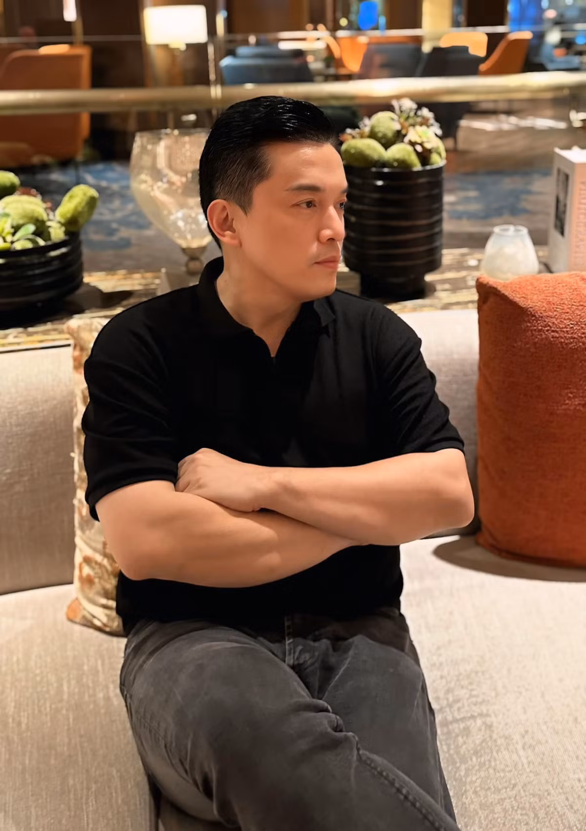 Ca sĩ Lam Trường cho biết đang theo chế độ giảm cân, phải kiêng các món ngon. Ảnh: FB Lam Trường