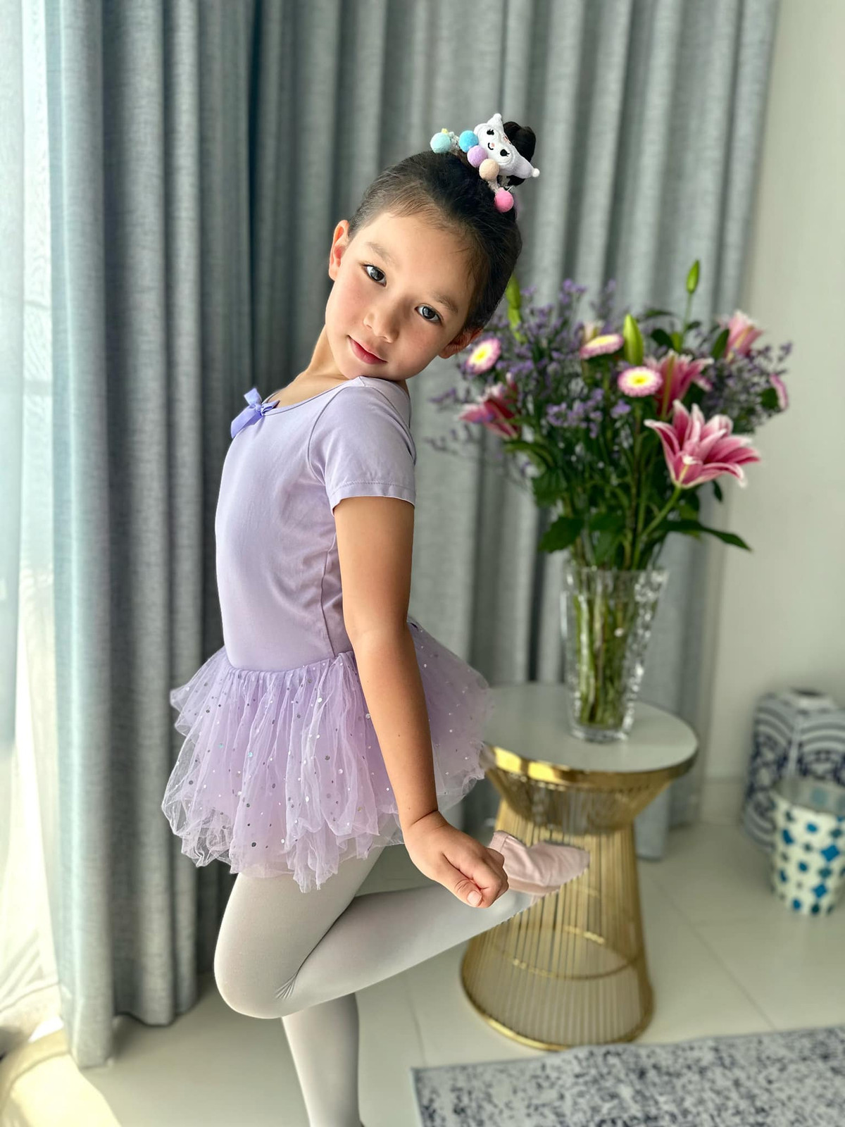 Mỗi lần Hà Anh chia sẻ hình ảnh con gái lai Tây khán giả đều trầm trồ trước vẻ ngoài "lớn bổng" của bé.